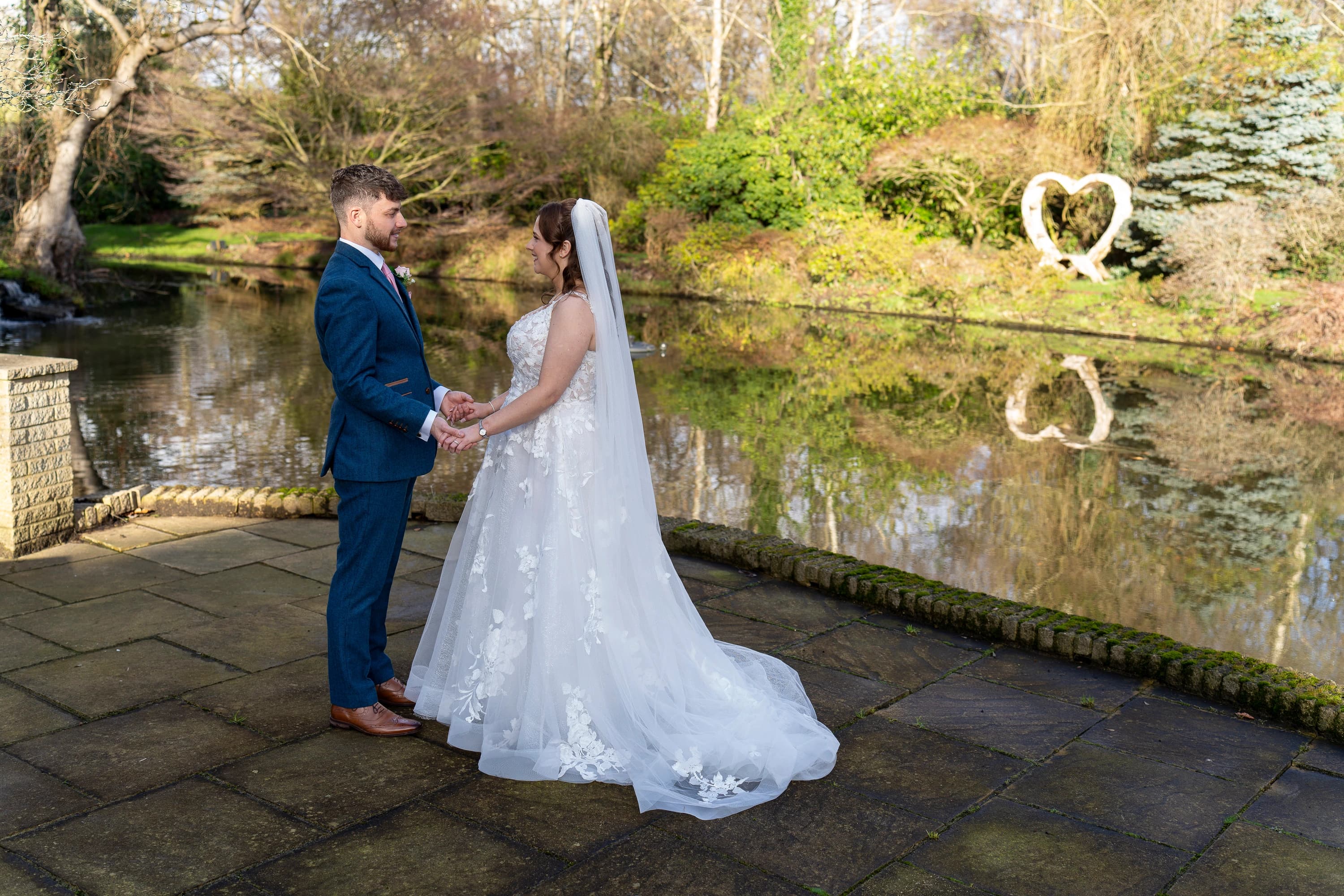 Newlyweds photographed by Miftah Photography